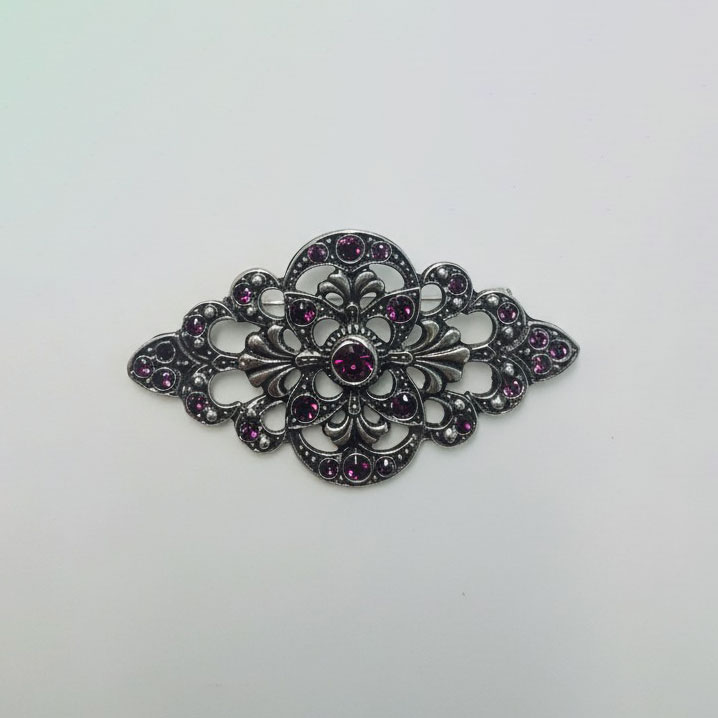 Broche